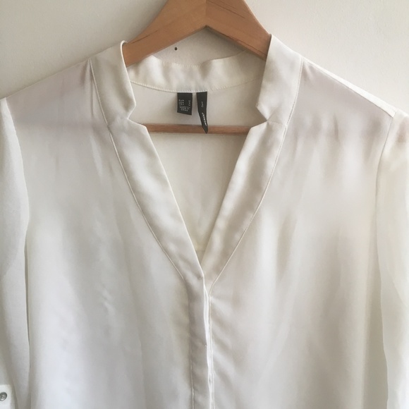 2 for 25 💥 Mango Suit Blouse in Ivory White / Flowy Loose Fit / Pleated details - Picture 2 of 7